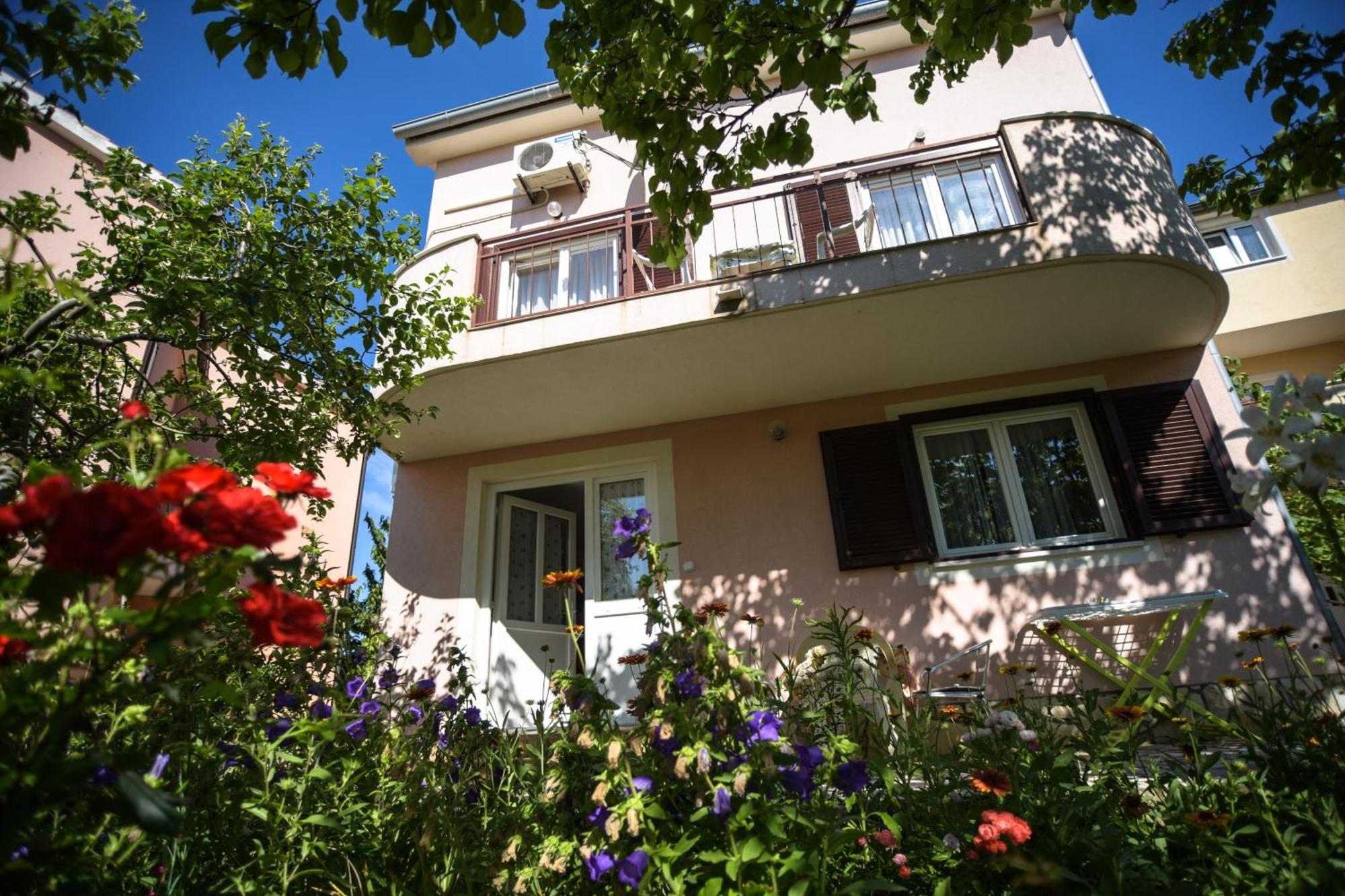 Apartmani Vitkovic II ツレス エクステリア 写真