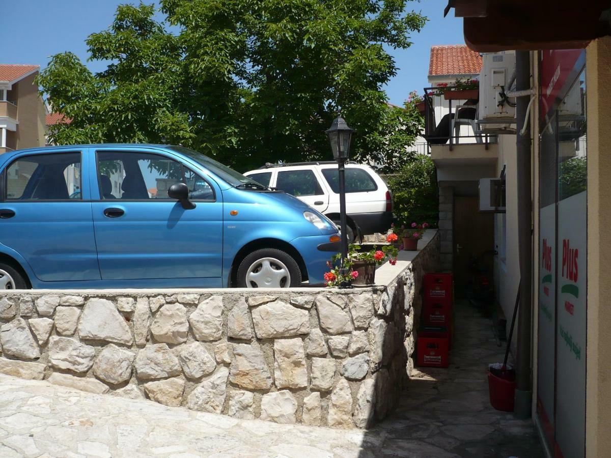 Apartmani Vitkovic II ツレス エクステリア 写真