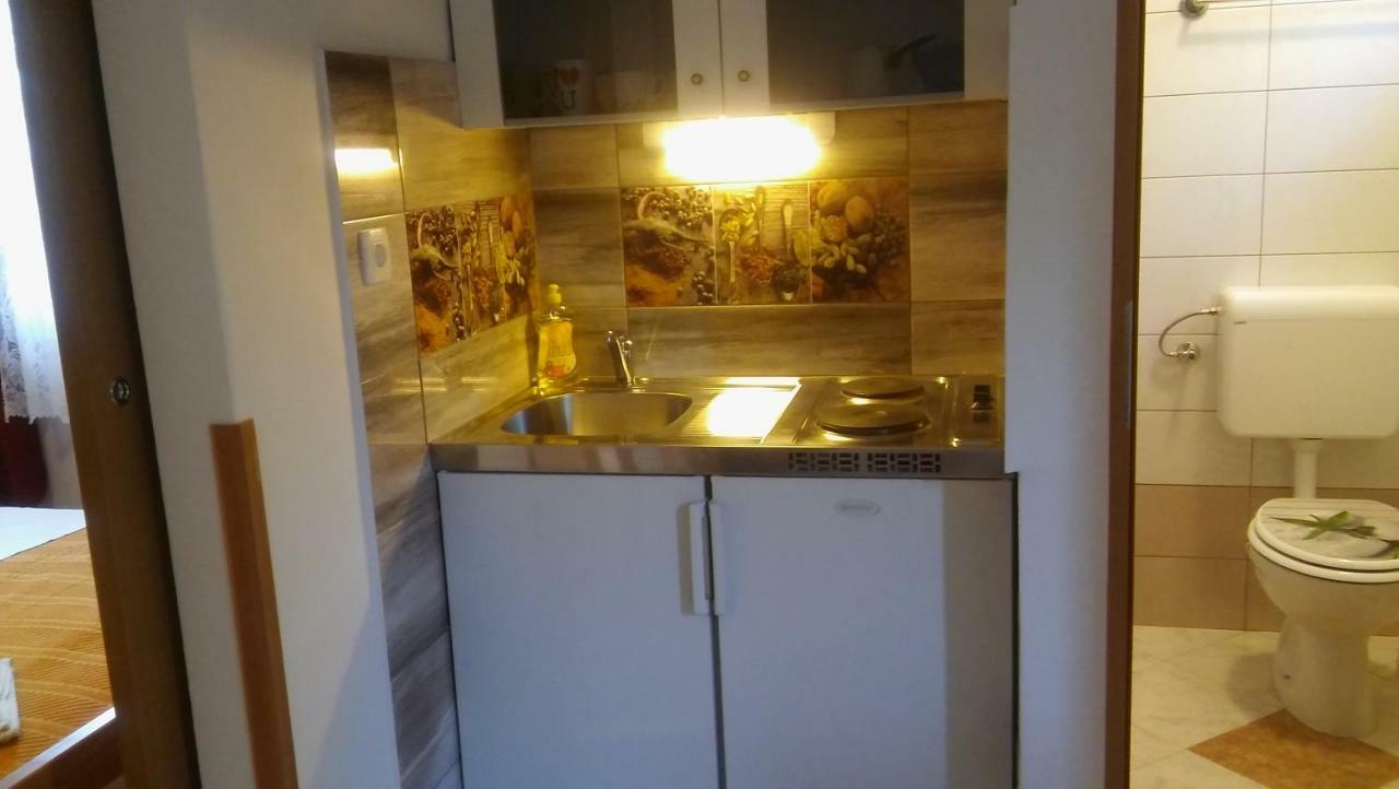Apartmani Vitkovic II ツレス エクステリア 写真